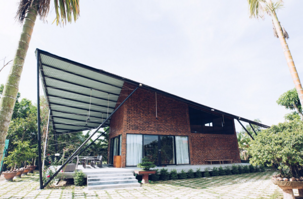 Atap rumah dengan desain layang-layang